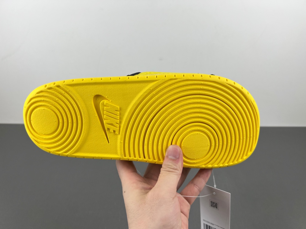 Nike Kobe Offcourt Slide  IF2870-700