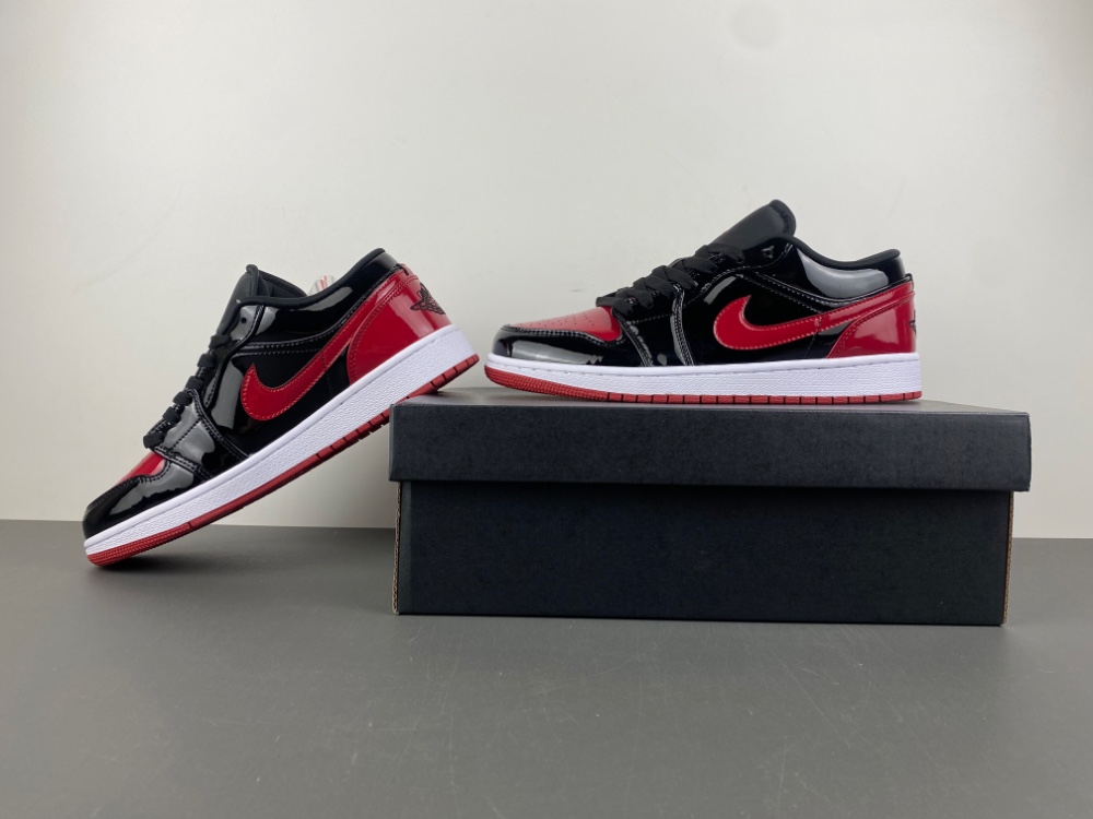 Air Jordan 1 Low  553558-063