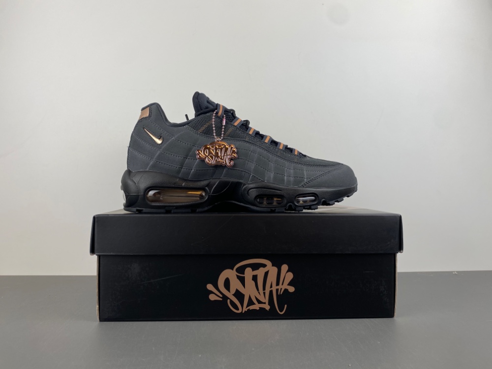 Central Cee x Nike Air Max 95  HQ6457-001