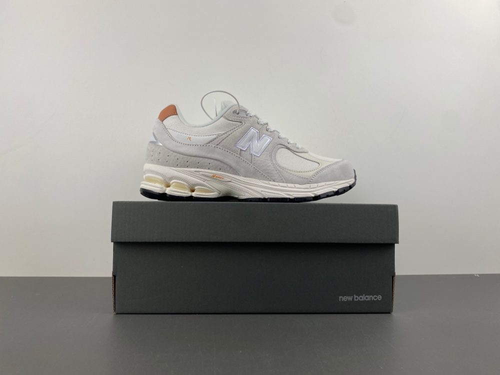 new balance NB 2002  M2002REC