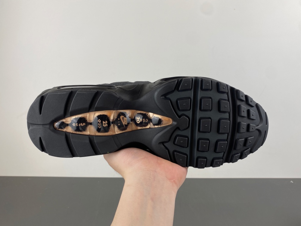Central Cee x Nike Air Max 95  HQ6457-001