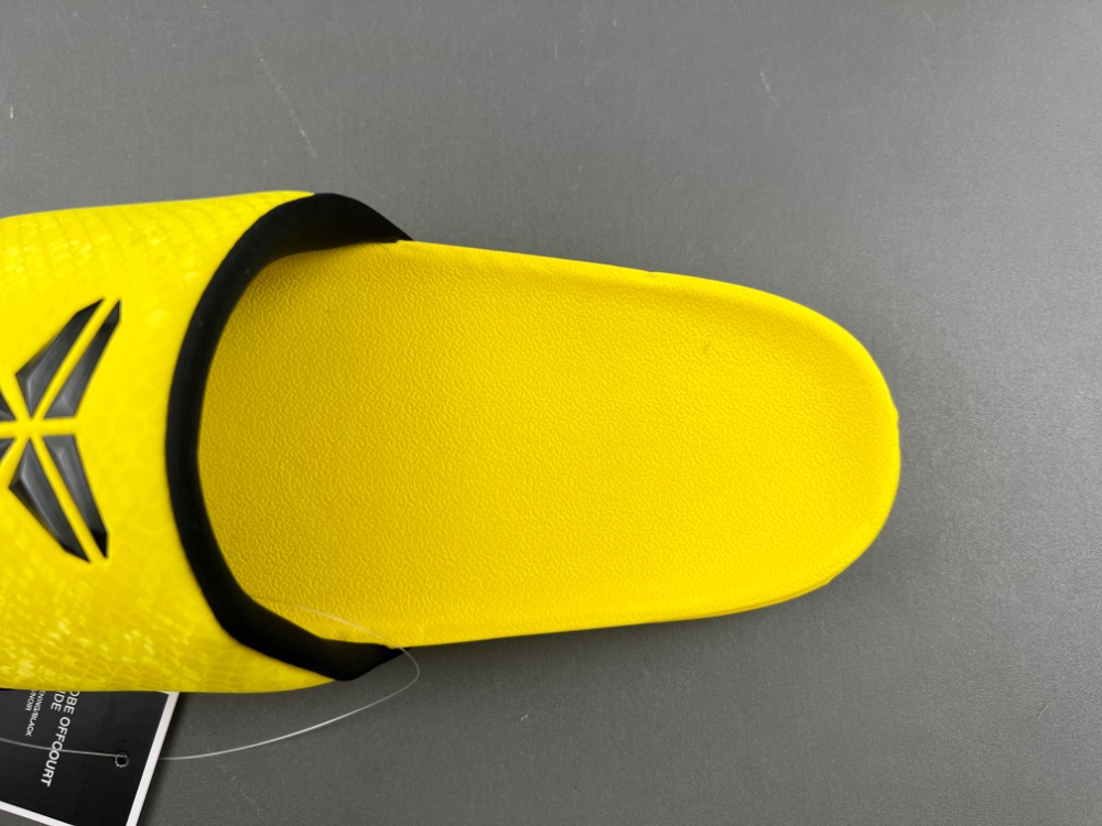 Nike Kobe Offcourt Slide  IF2870-700