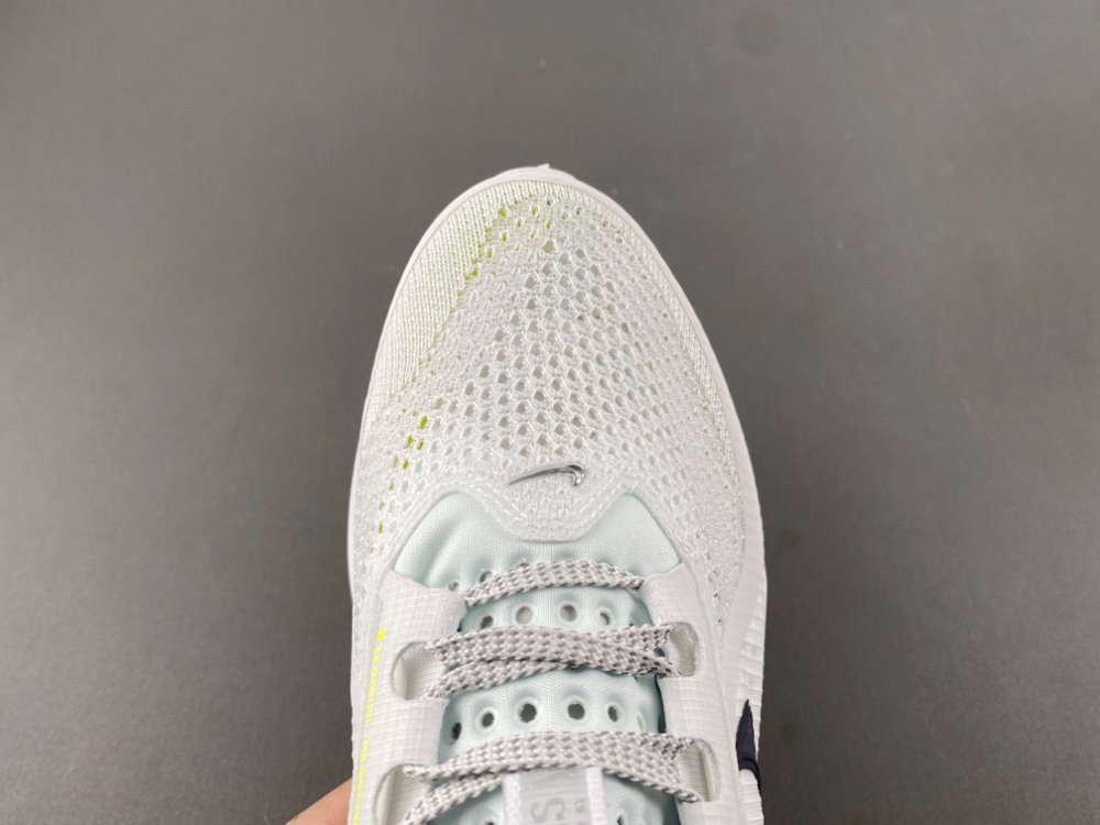 Nike Pegasus Premium   ZoomX  Air Zoom   HQ2592-100
