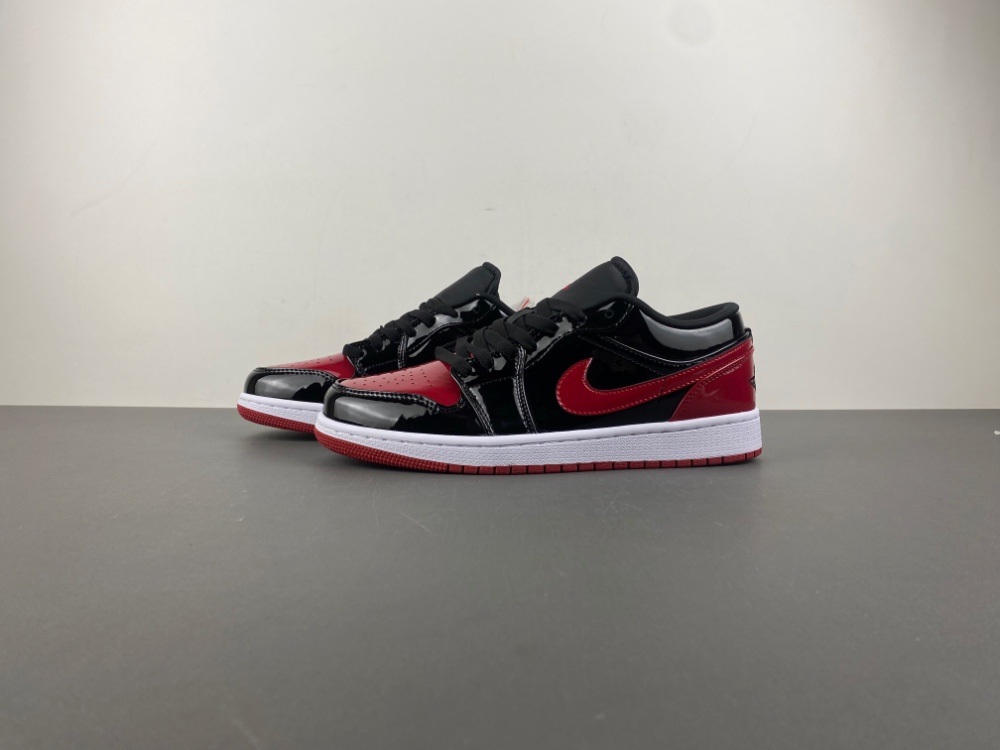 Air Jordan 1 Low  553558-063