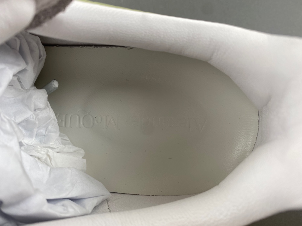 Alexander McQueen  553770 WHGP0 9000