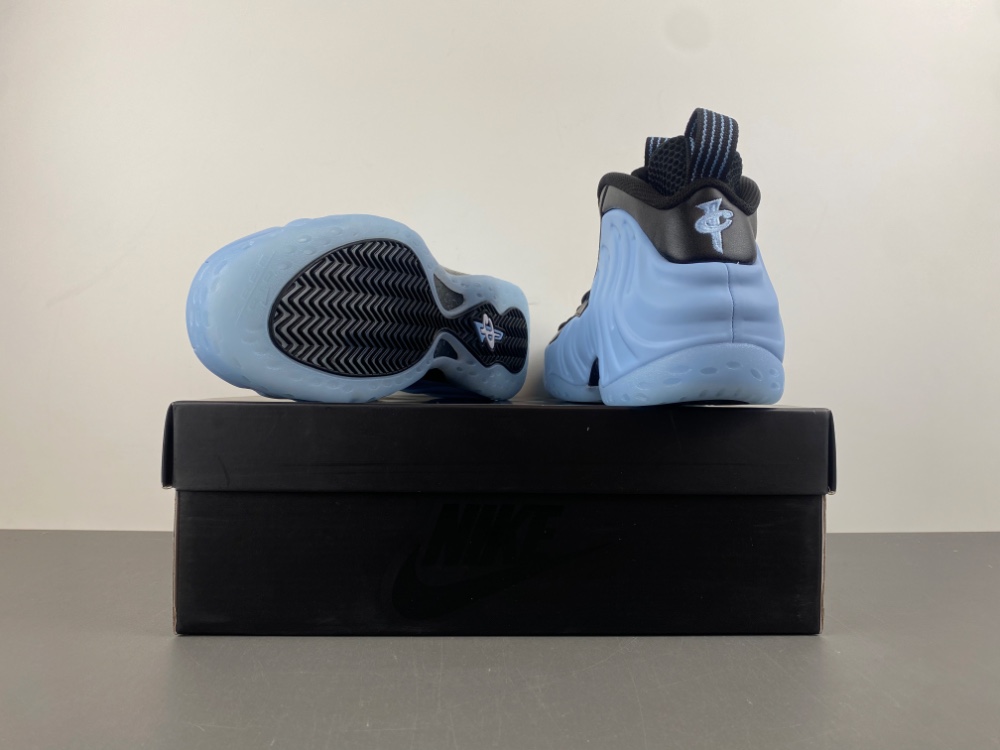 Nike Air Foamposite One “Psychic Blue” HJ6014-400