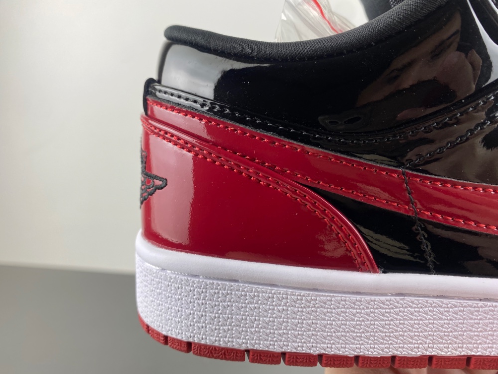 Air Jordan 1 Low  553558-063