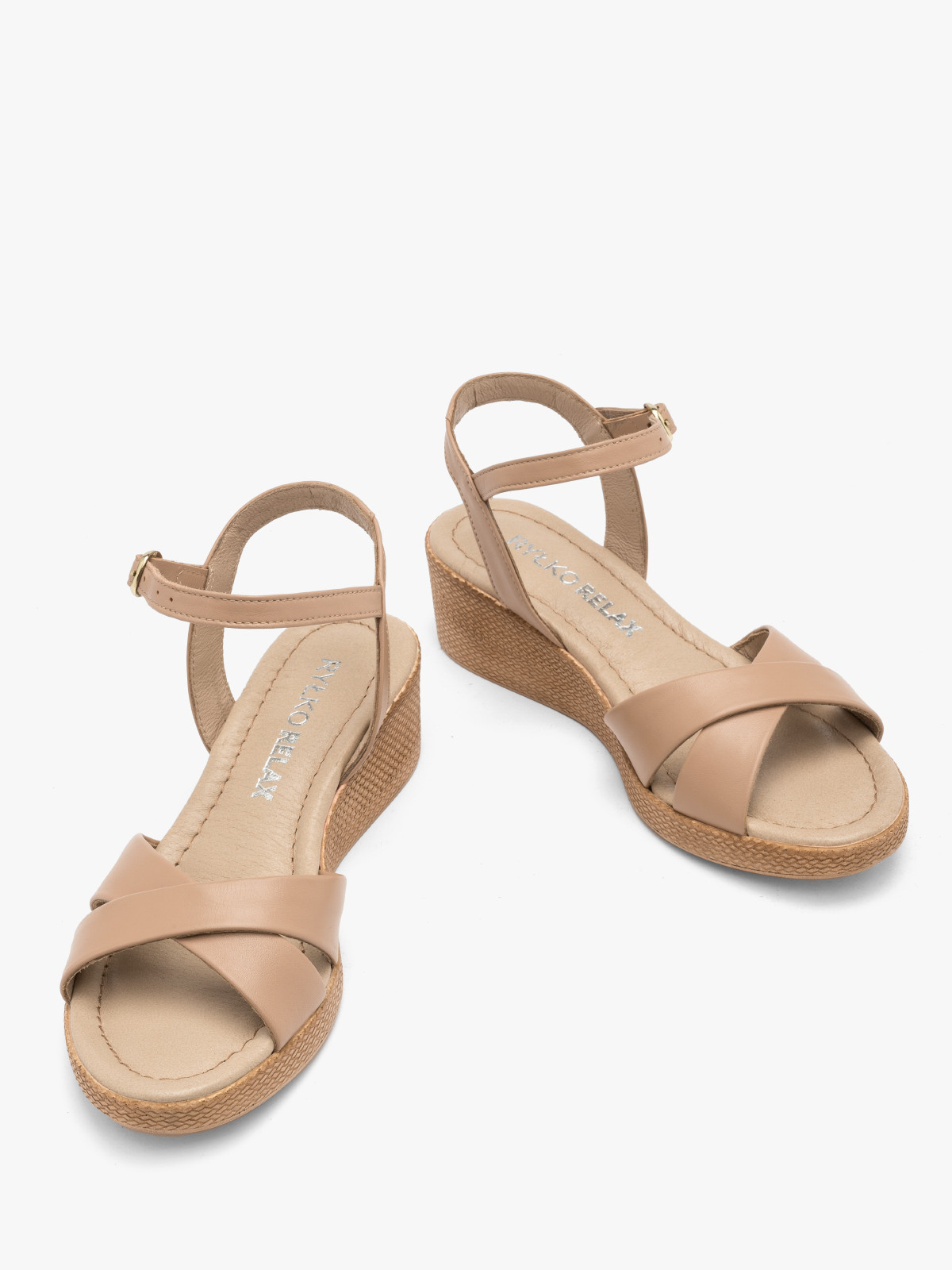 Beowe sanday na niskiej platformie