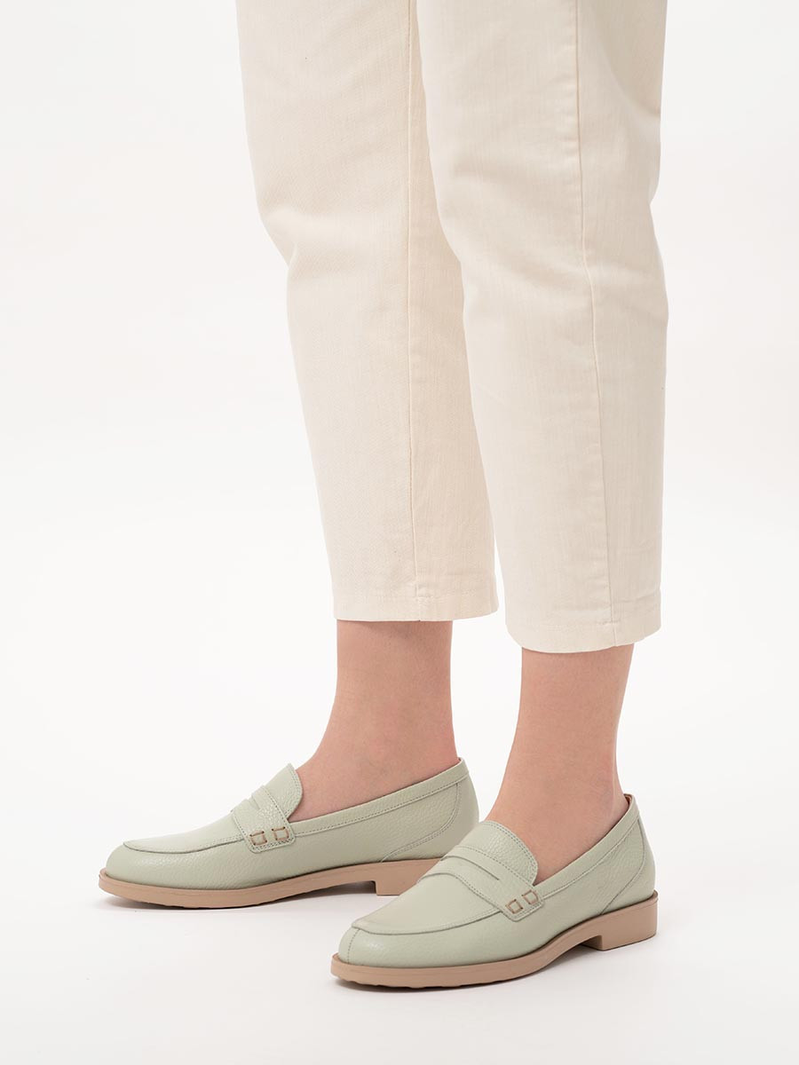 Mitowe mokasyny damskie