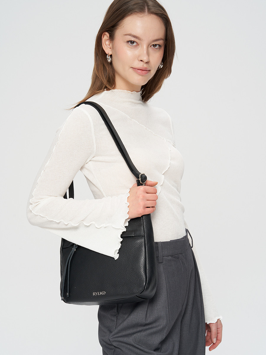 Czarna torebka redniej wielkoci