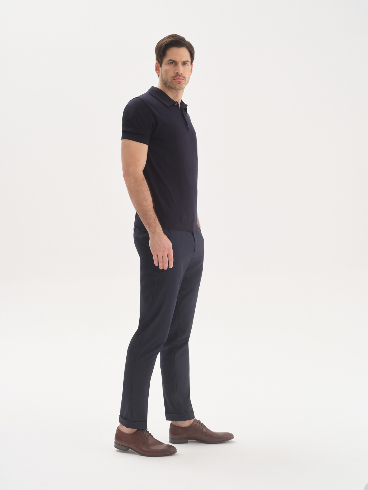 Ciemnobrzowe póbuty mskie