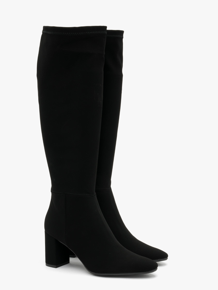 Czarne kozaki z szerok elastyczn cholewk