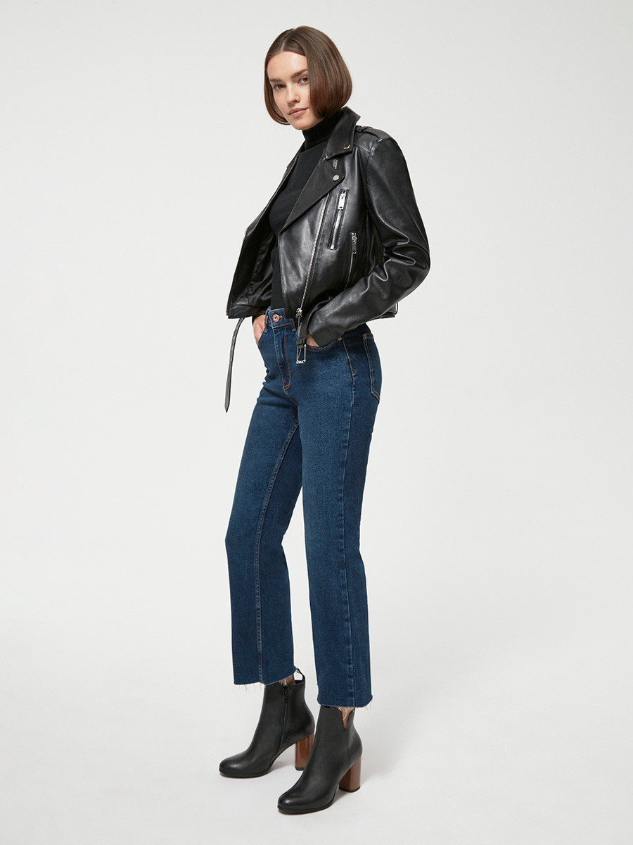 Czarne botki na drewnianym obcasie