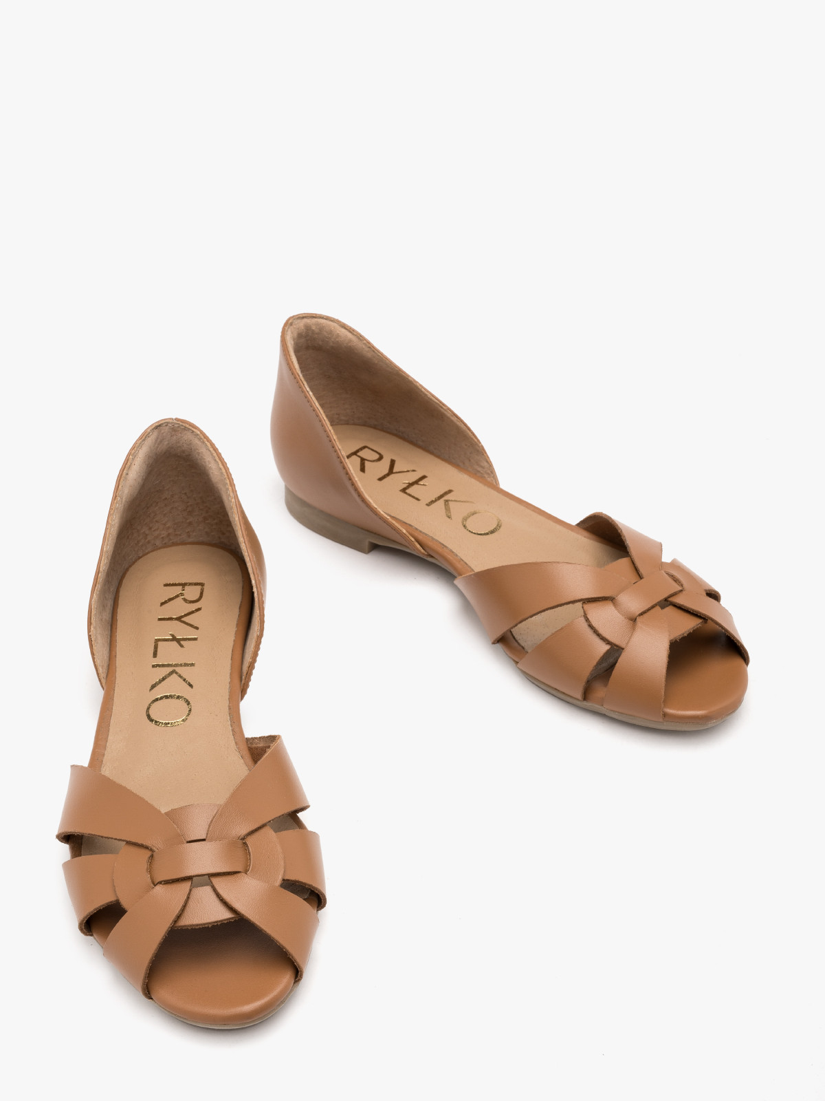 Jasnobrzowe baleriny z odkrytymi palcami