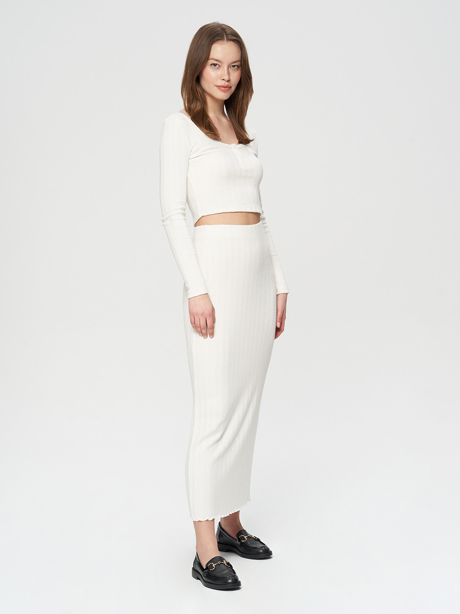 Czarny mokasyn ze zot ozdob