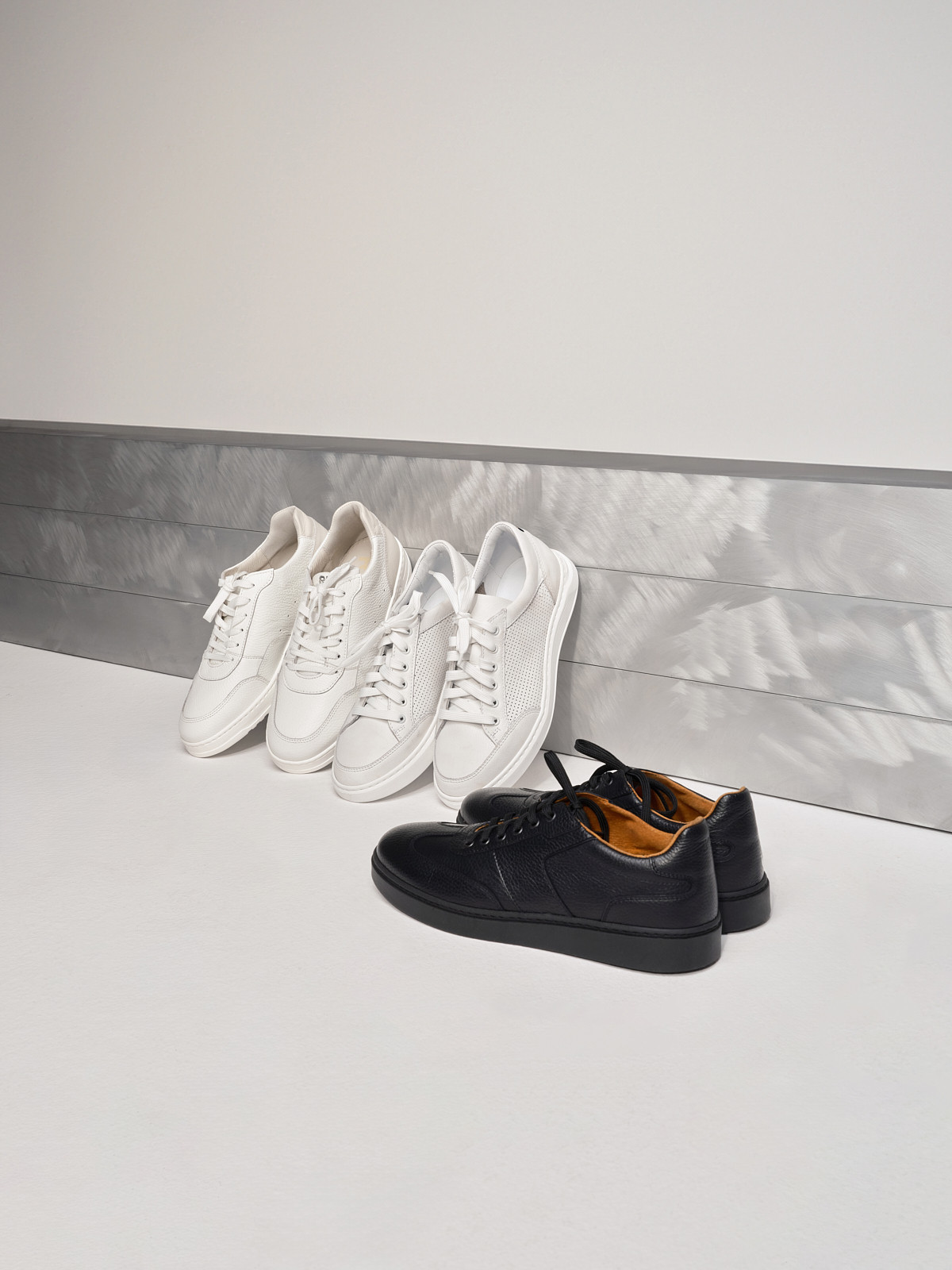 Czarne sportowe trampki mskie