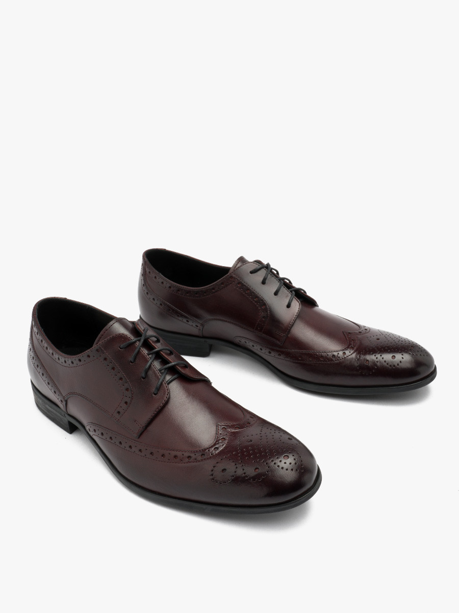 Bordowe póbuty mskie z przeszyciami