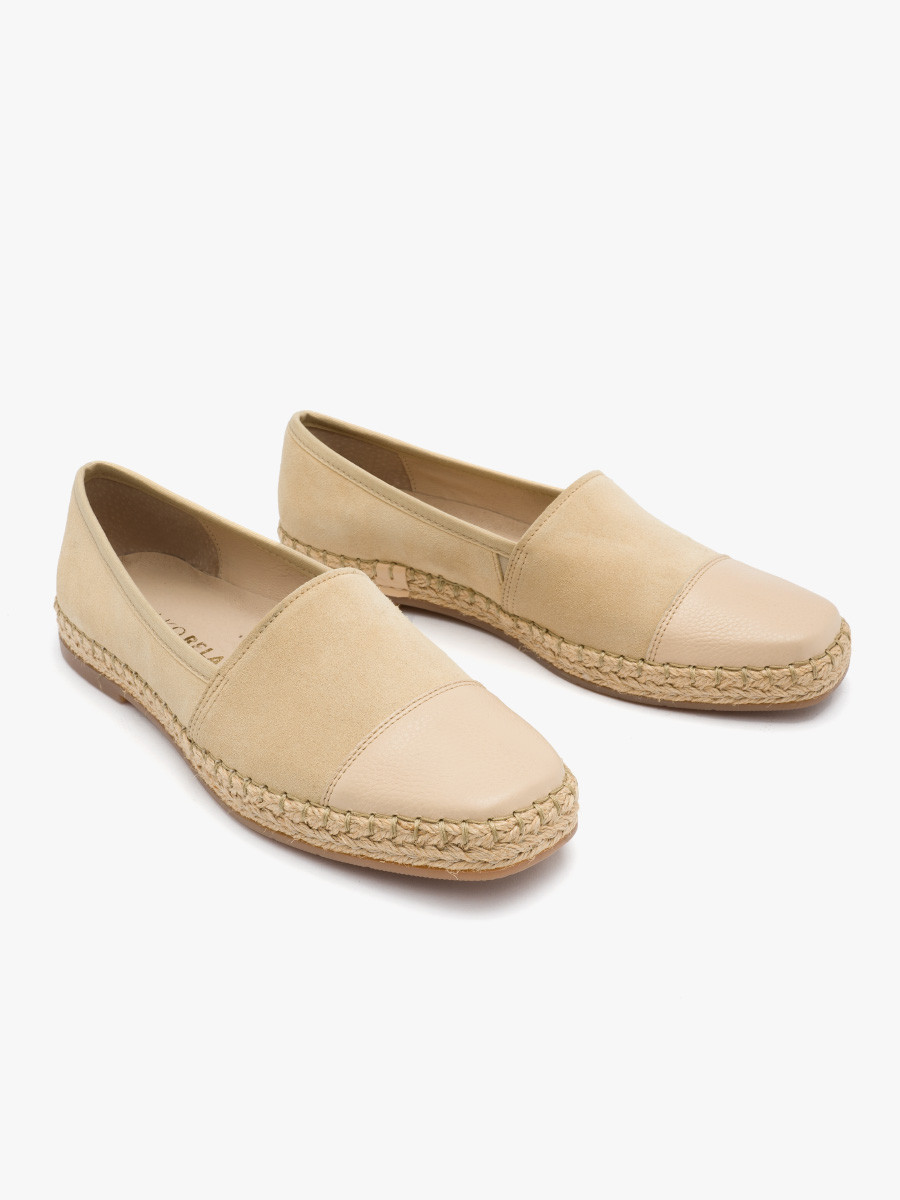 Beowe espadryle z czonych skór