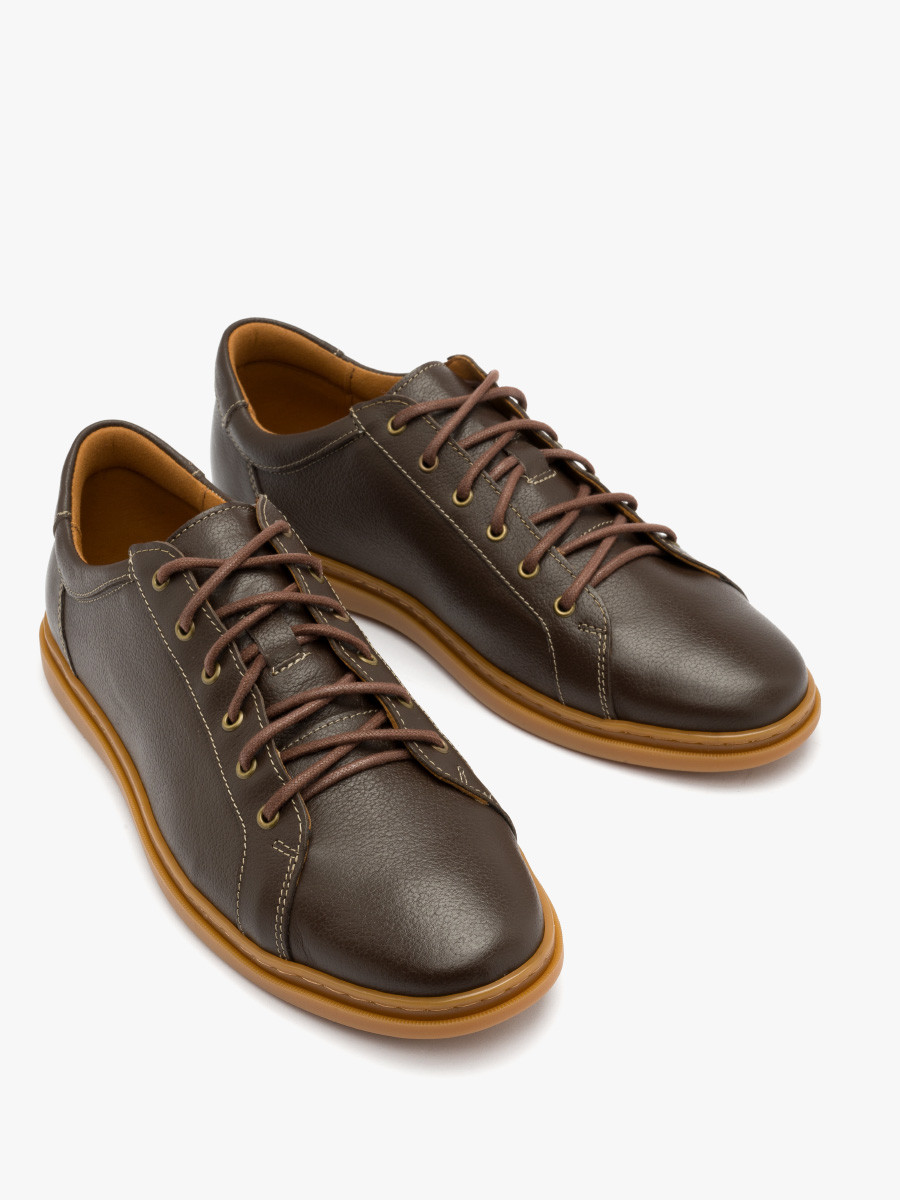 Brzowe póbuty mskie