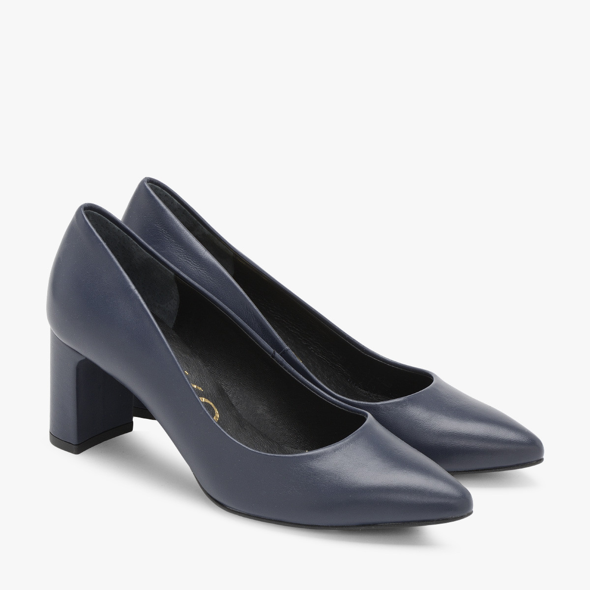 Granatowe czóenka na supku