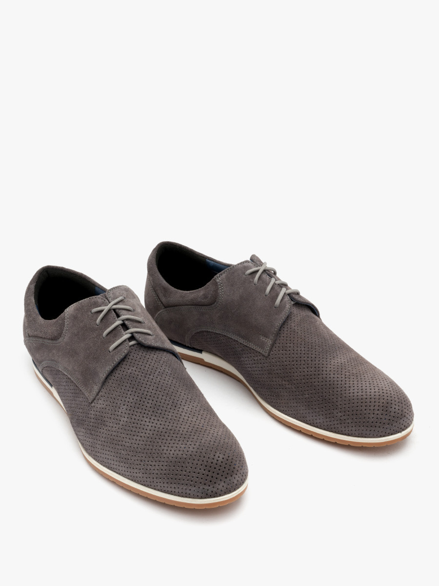 Popielate póbuty z perforowan cholewk