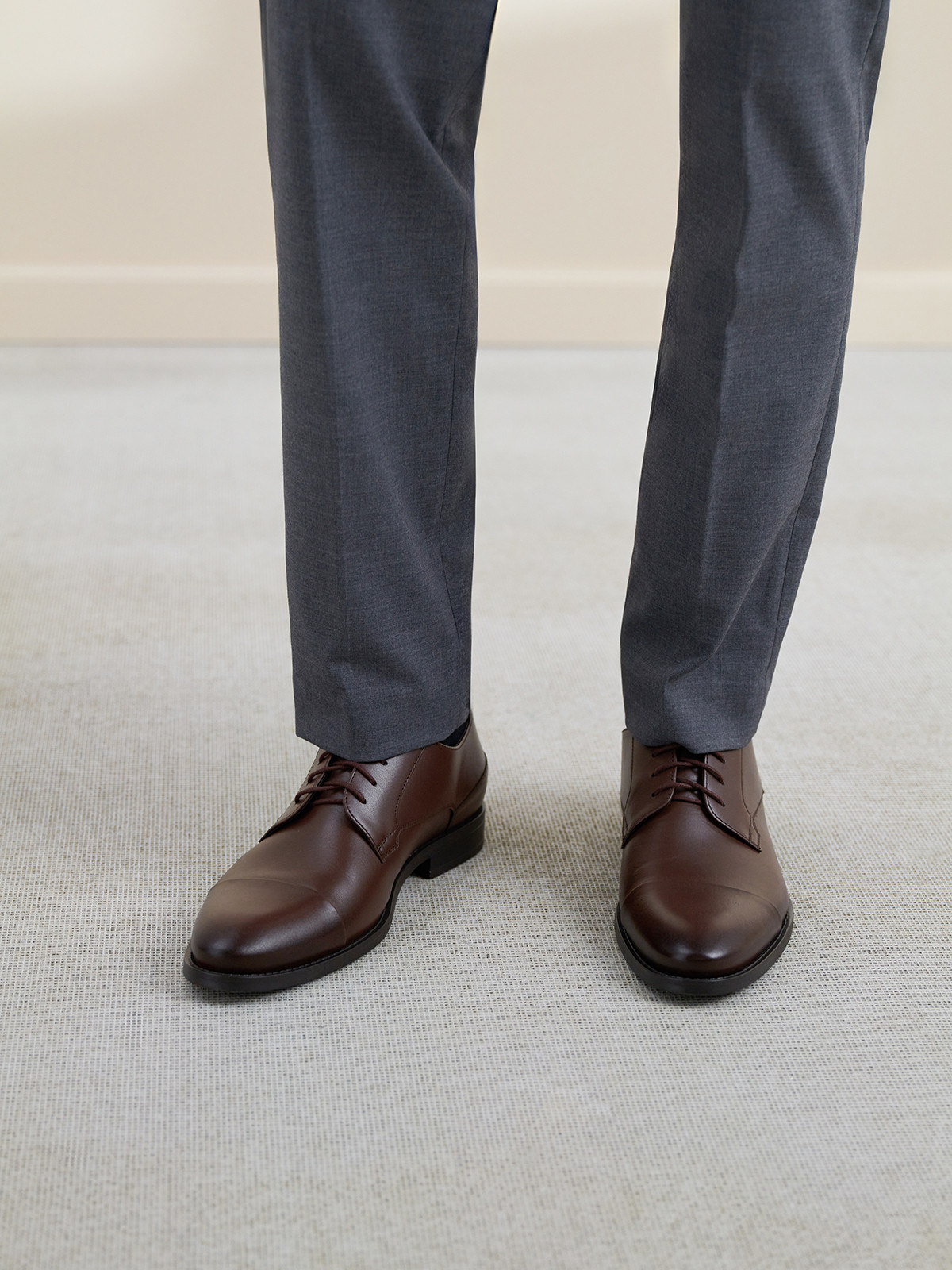 Ciemnobrzowy póbut mski