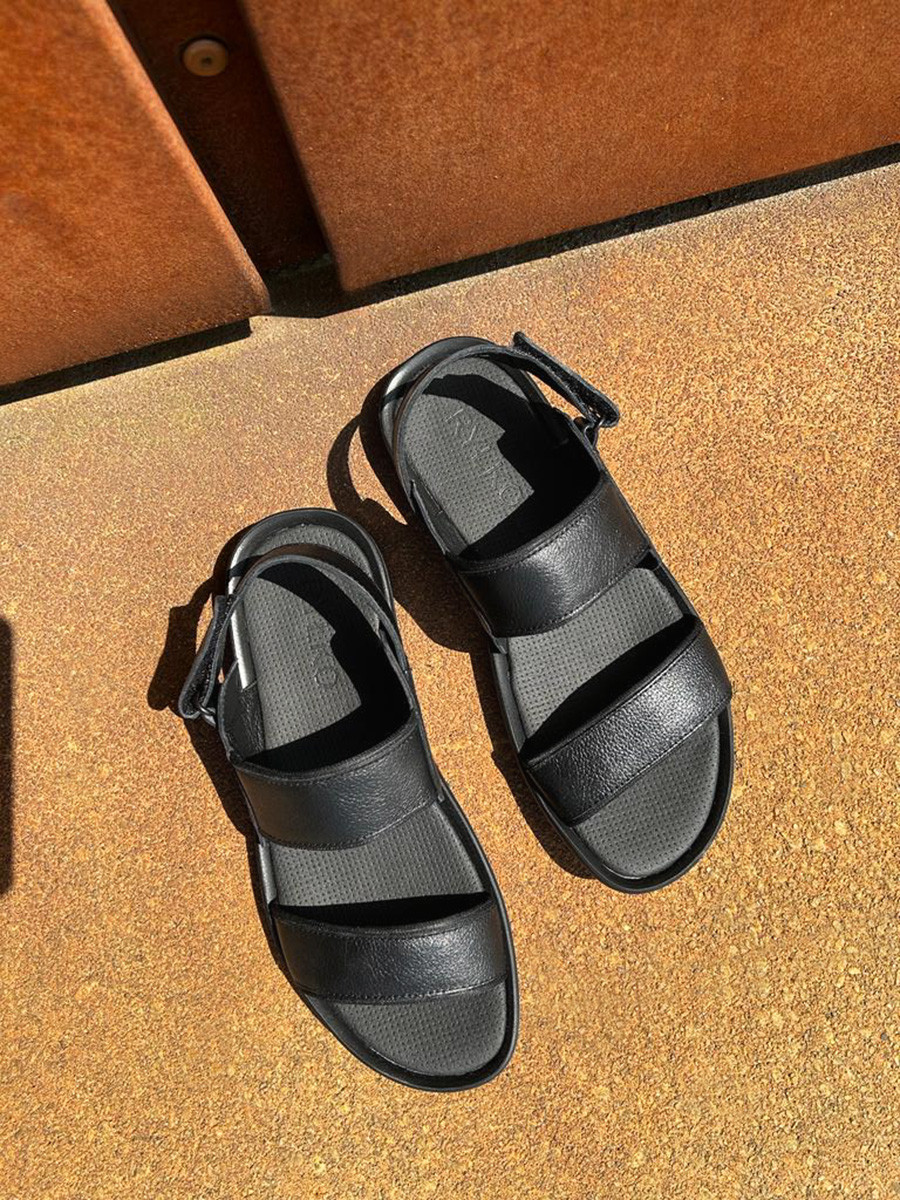 Czarne sanday mskie na rzepy