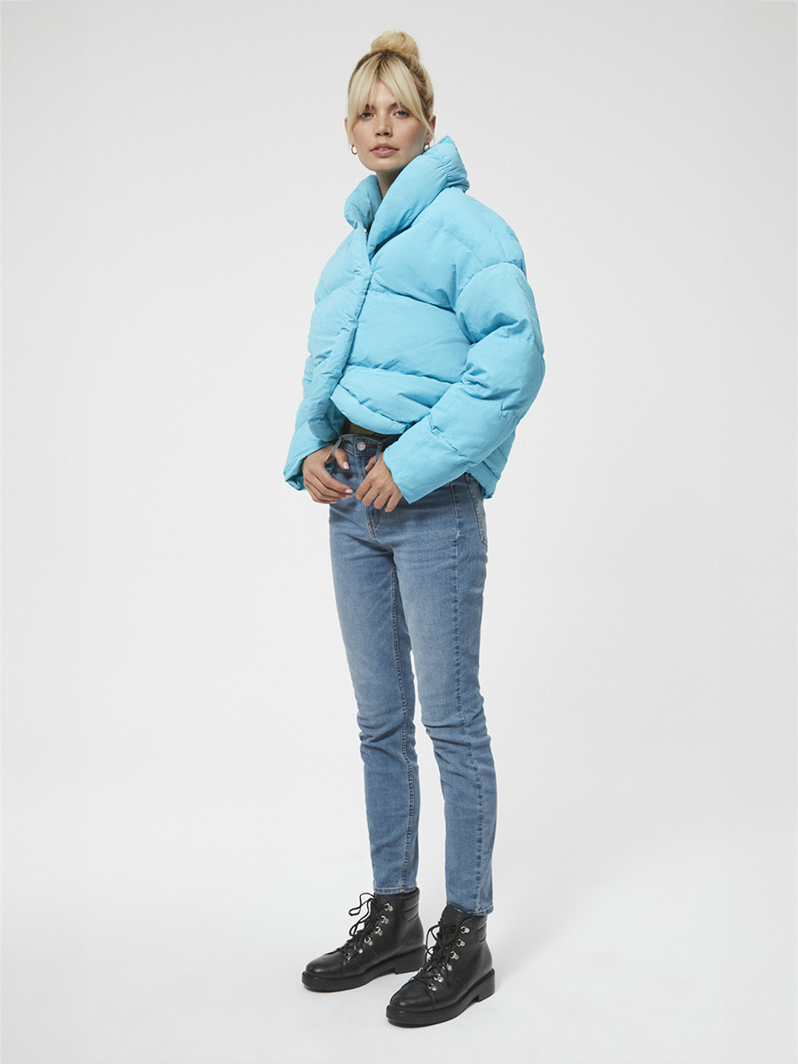 Czarne trzewiki na lekkiej podeszwie