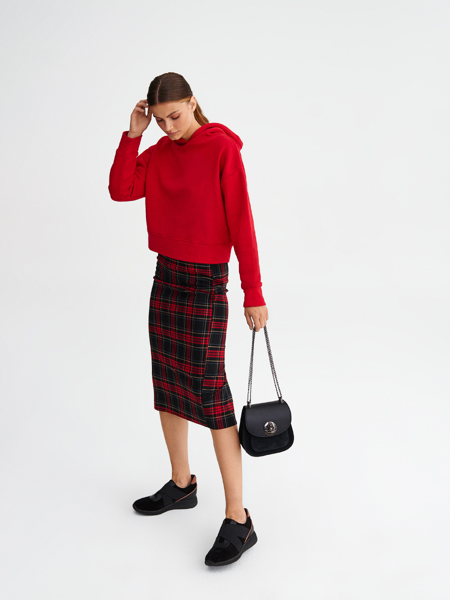 Torebka z ozdobnym zapiciem