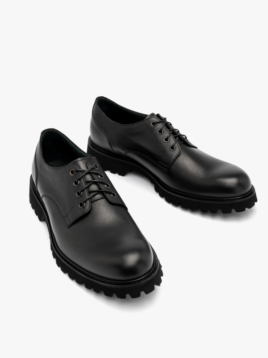 Póbut mski na traktorowym spodzie