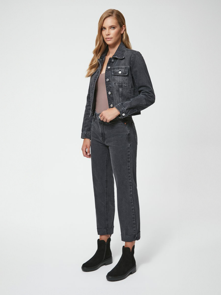 Czarne botki na lekkim spodzie