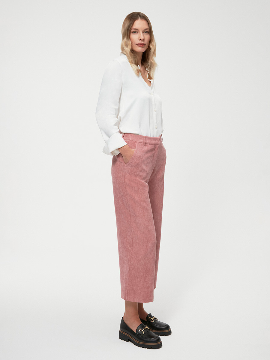 Czarne mokasyny ze zot ozdob