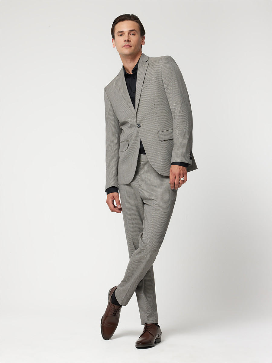 Ciemnobrzowe póbuty z przeszyciem na cholewce