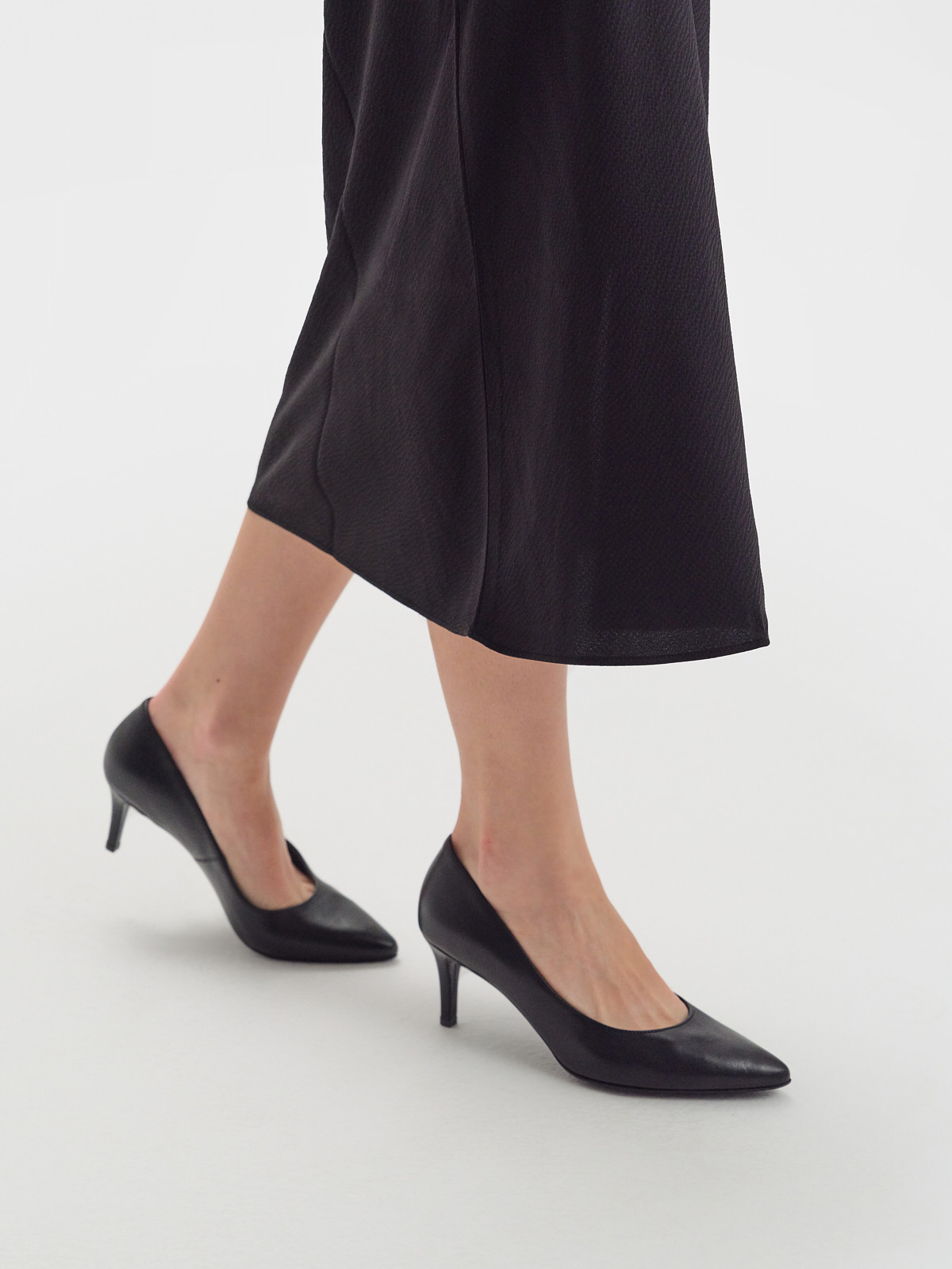 Czarne czóenka na obcasie