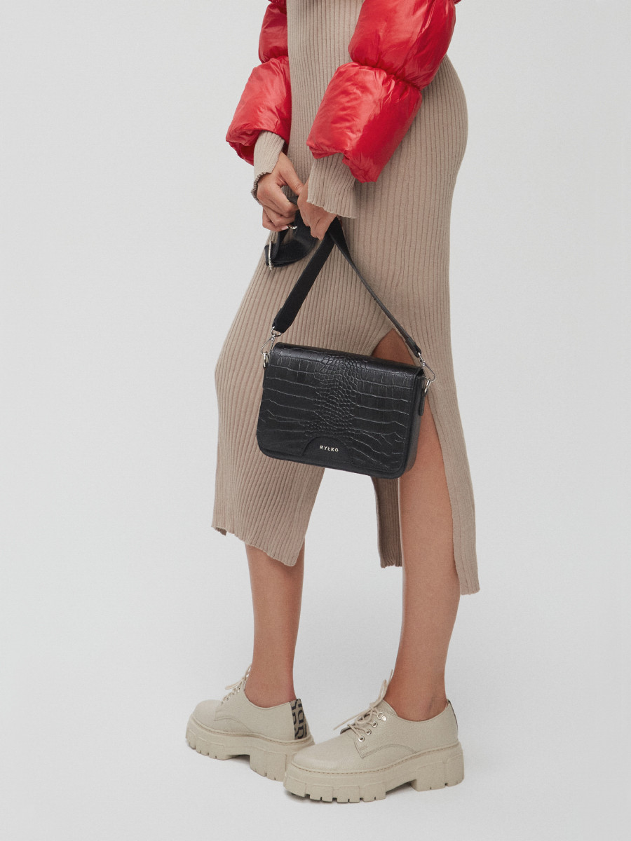 Kremowe póbuty na lekkiej podeszwie