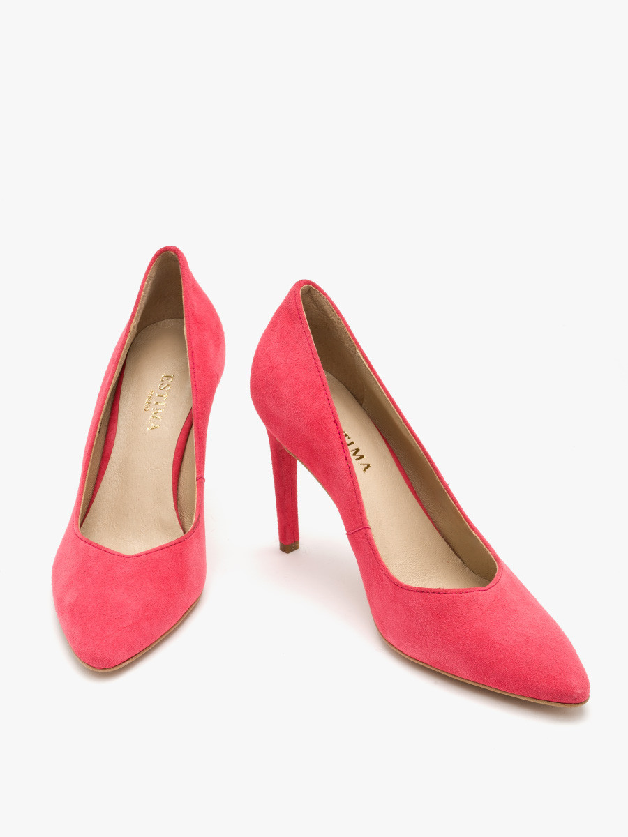 Róowe czóenko z ozdobny dekoltem