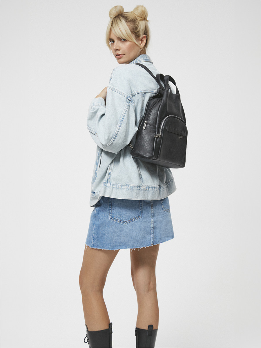 Czarny plecak damski