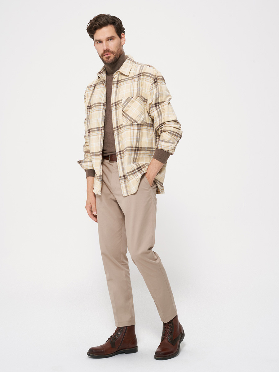 Brzowe trzewiki z ozdobnymi przeszyciami