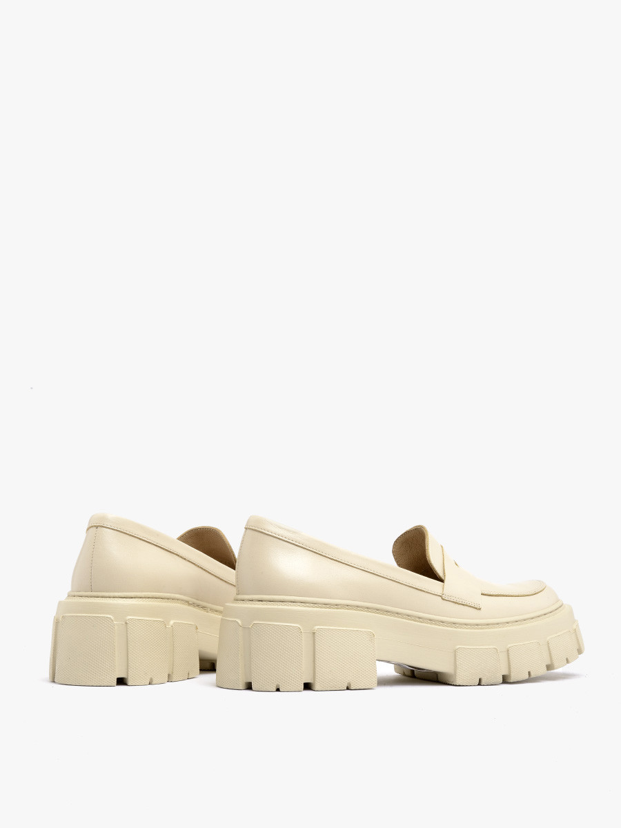 Beowe mokasyny na lekkiej podeszwie