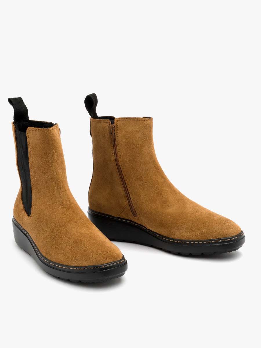 Rude wsuwane sztyblety