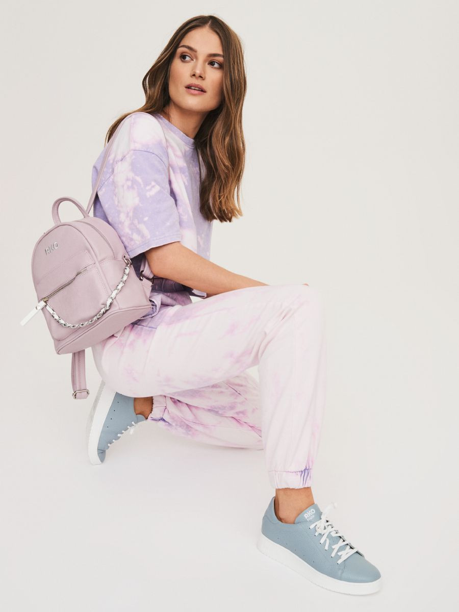 Sportowe póbuty na ozdobnym spodzie