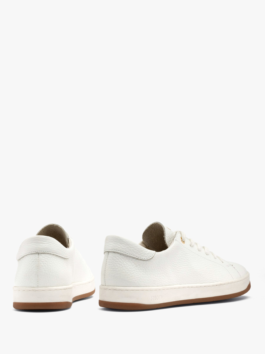 Biae póbuty sportowe na dwukolorowym spodzie