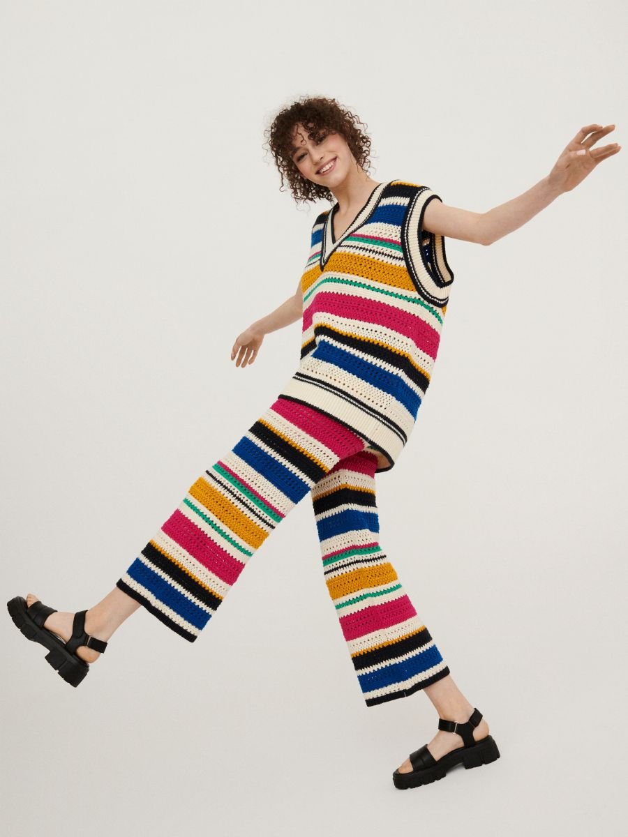 Czarne sanday na lekkiej podeszwie