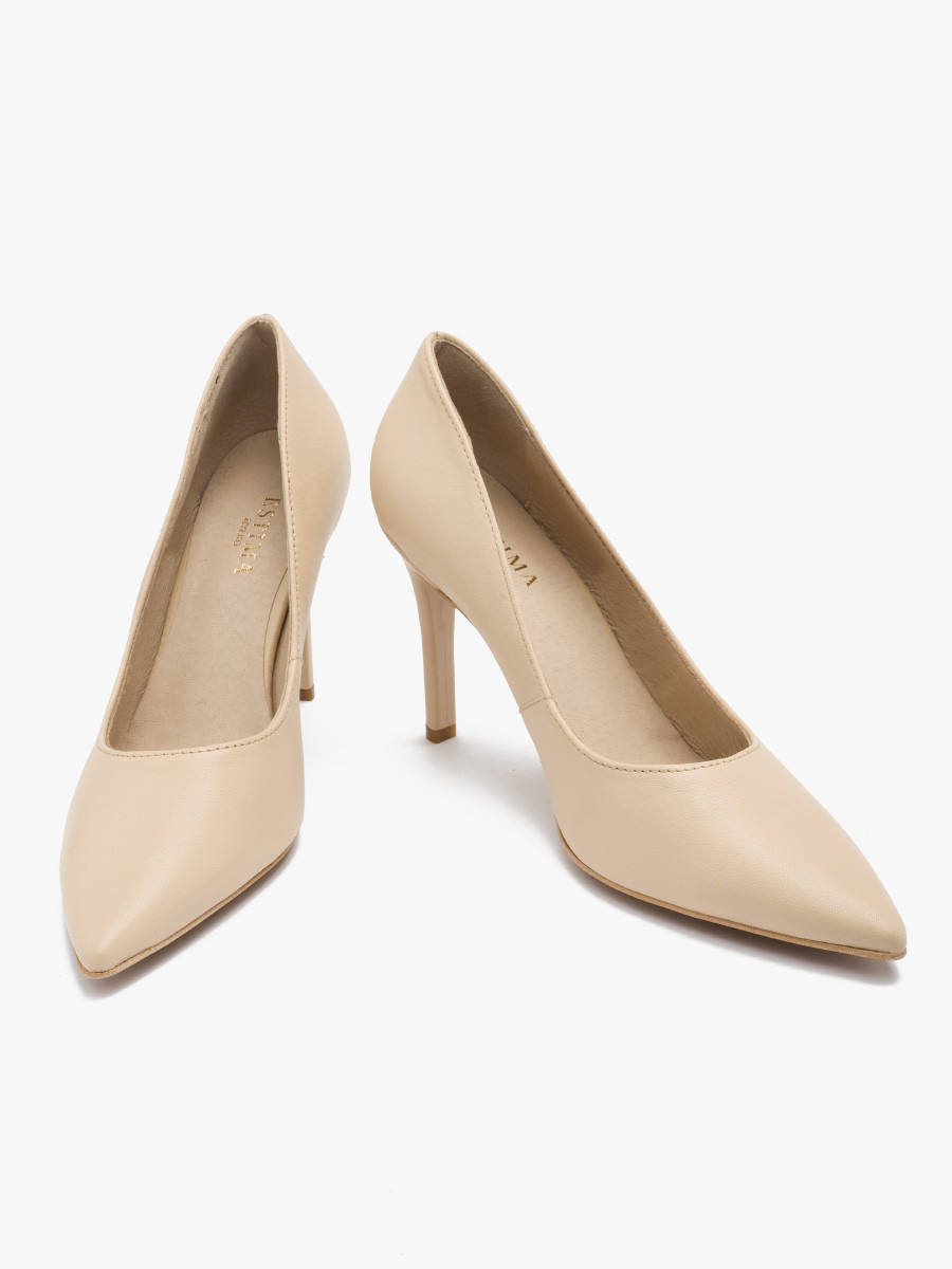 Beowe czóenka na wysokim obcasie