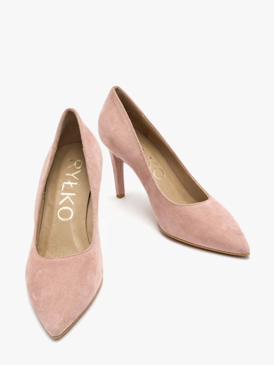 Róowe czóenko na szpilce