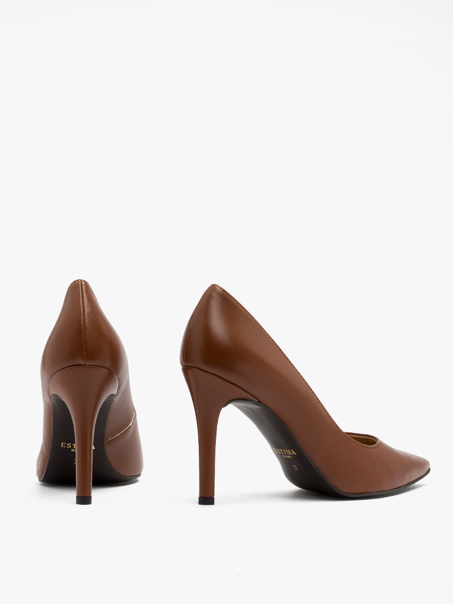 Brzowe czóenka na wysokim obcasie