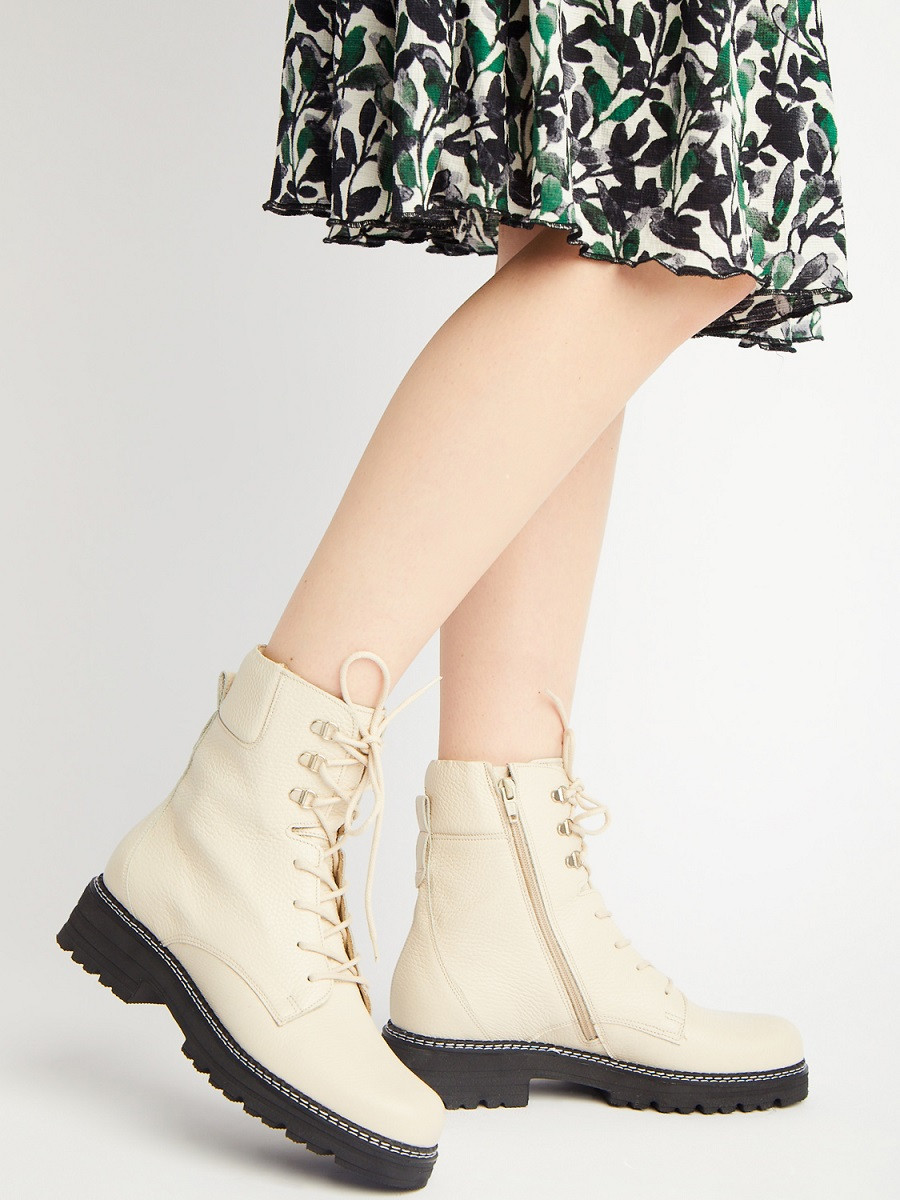 Kremowe trzewiki na lekkiej podeszwie