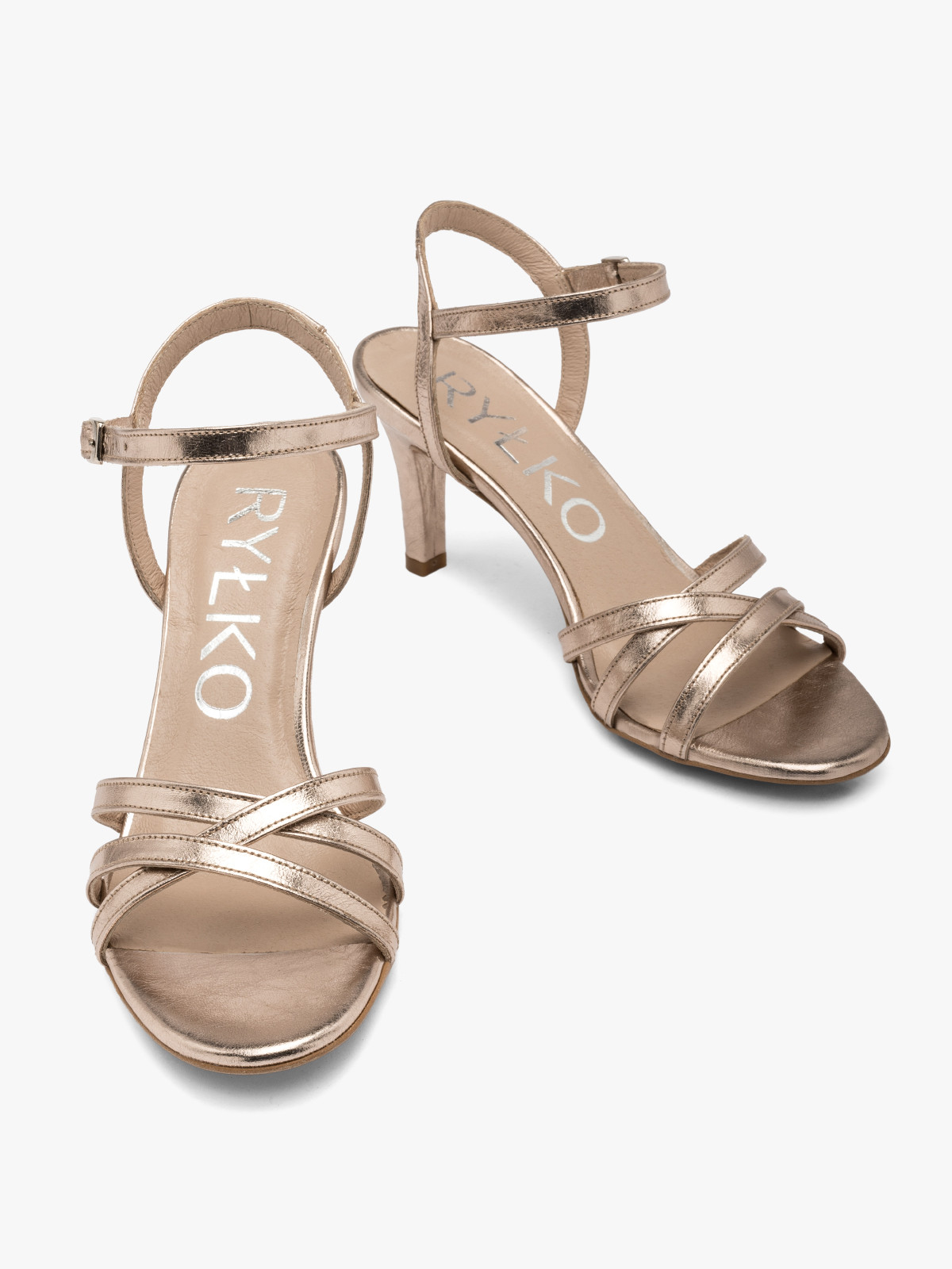 Platynowe sanday na szpilce