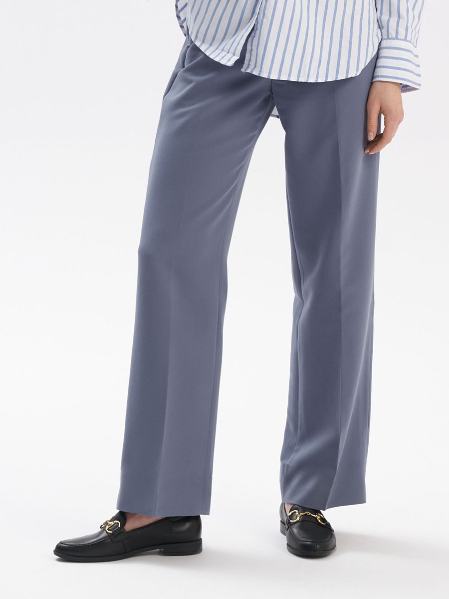 Czarne mokasyny ze zot ozdob