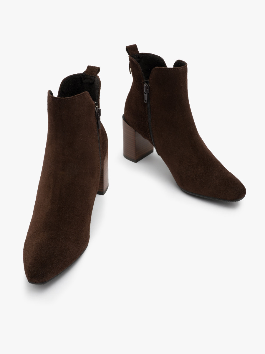 Brzowe botki na supku